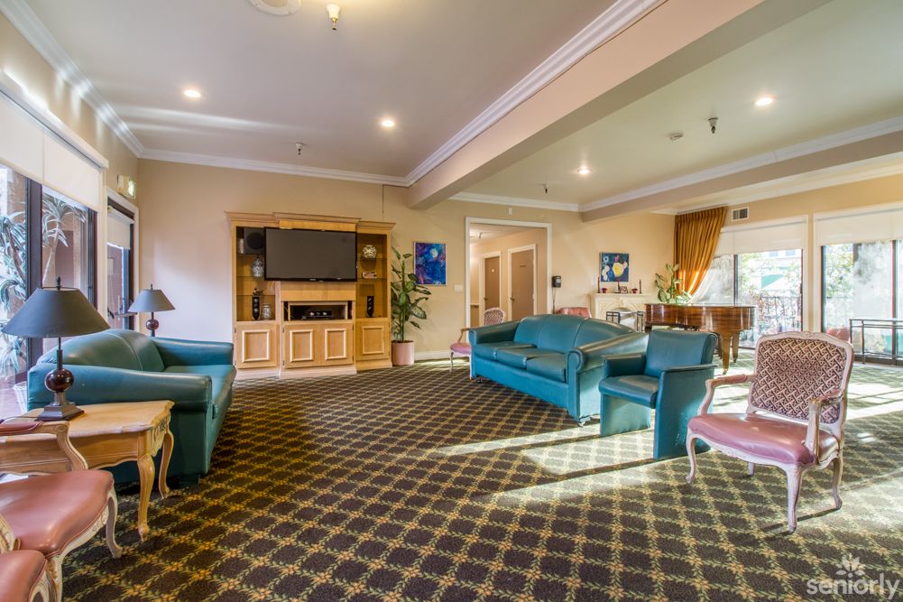 Holiday Villa East