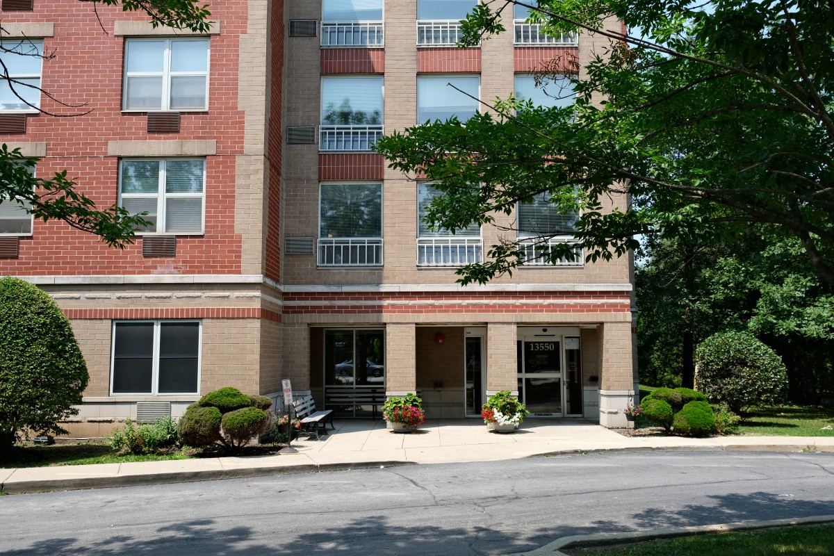 Senior Suites Hegewisch