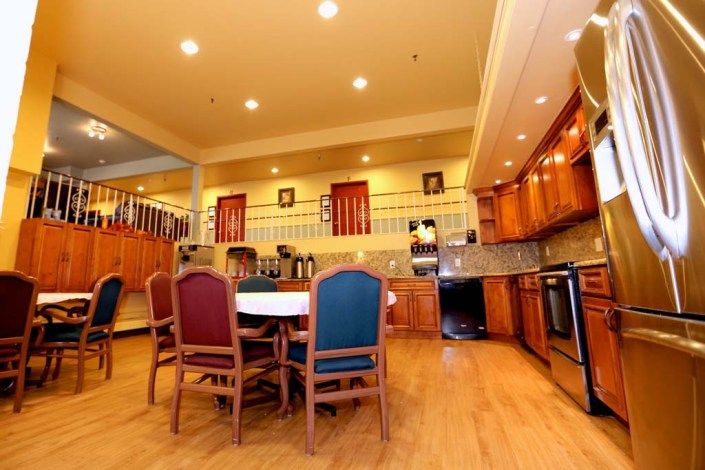 Chateau Des Mons Care And Assisted Living