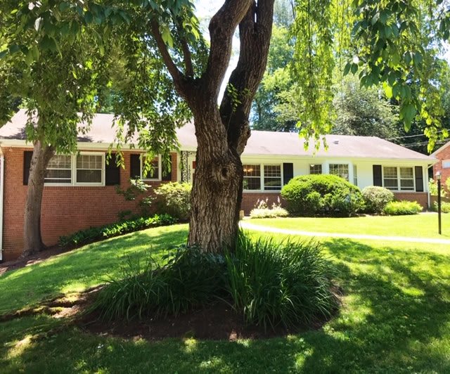 Avalon House On Woodacre Drive