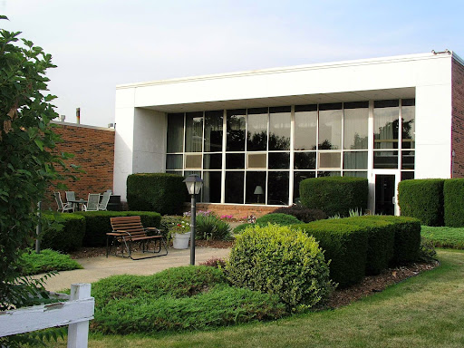 Royal Oaks Care Center