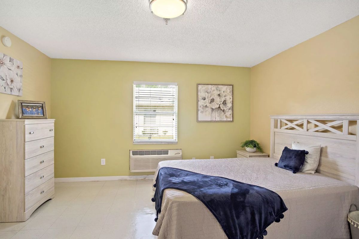 Colonial Assisted Living of Tampa