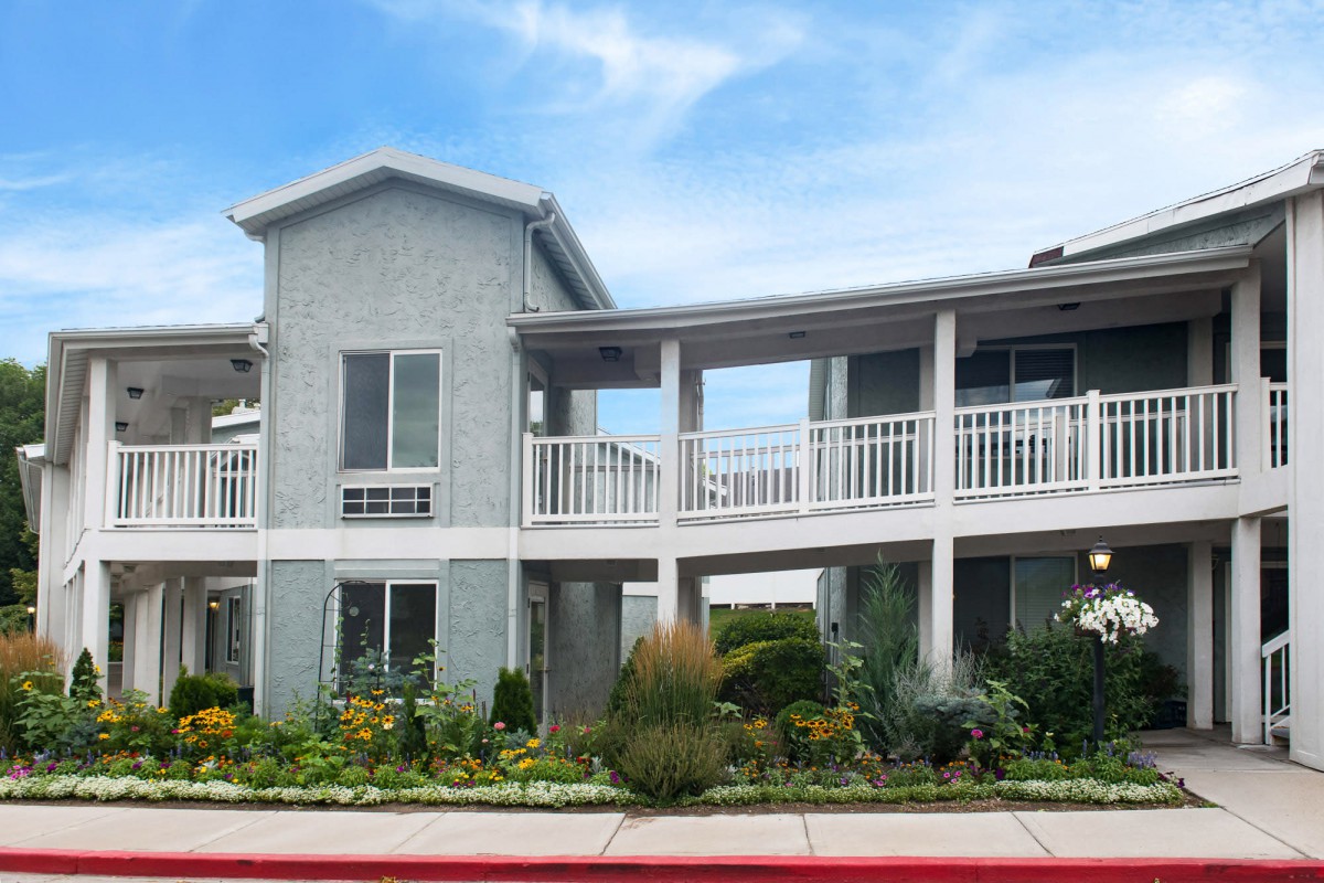 Highland Cove Retirement
