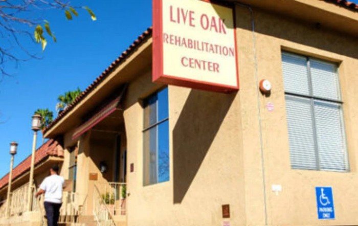 Live Oak Rehab Center