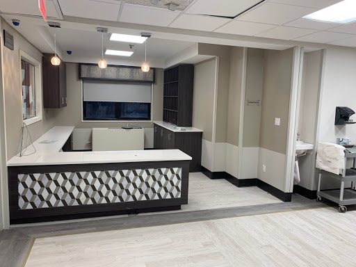 A modern kitchen interior showcasing a sleek design and contemporary finishes.