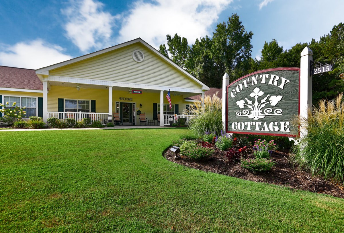 Country Cottage - Decatur