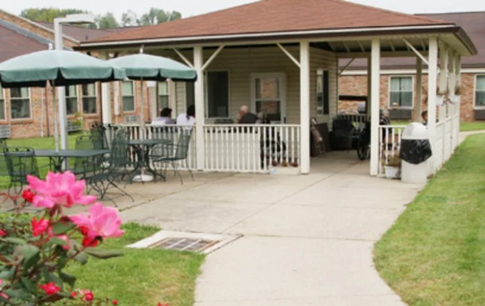Country Court