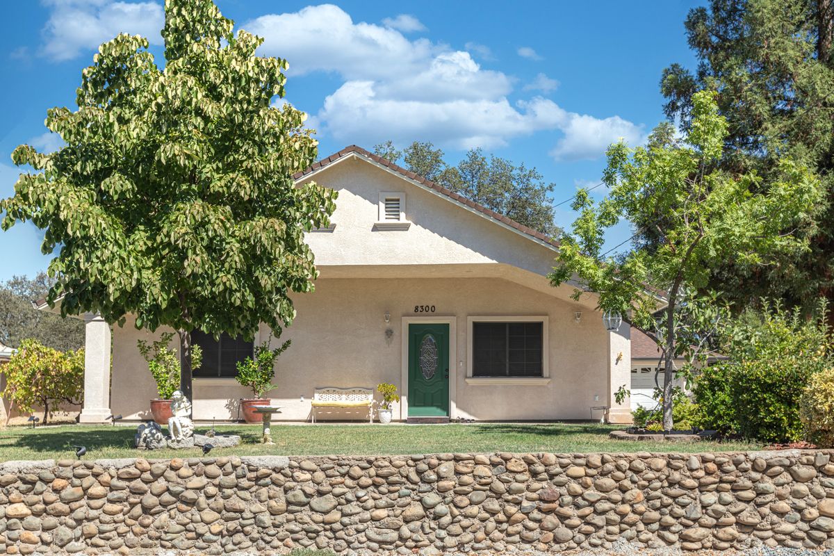 Citrus Pines Senior Living