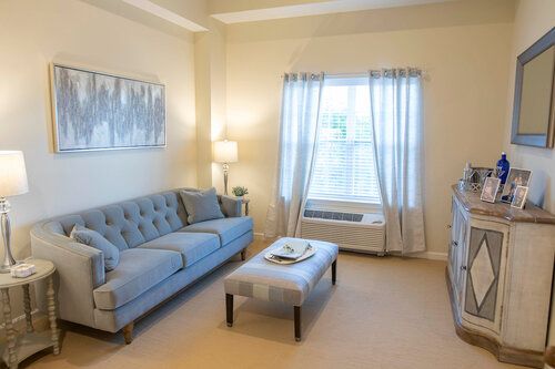 Woodland Hills Independent Living Assisted Living & Memory Care