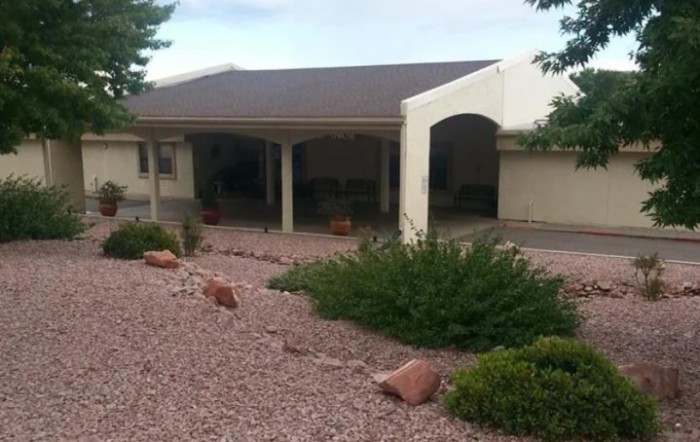 Mountain View Manor