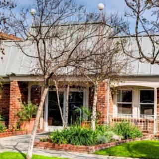 Centinela Skilled Nursing & Wellness Centre West