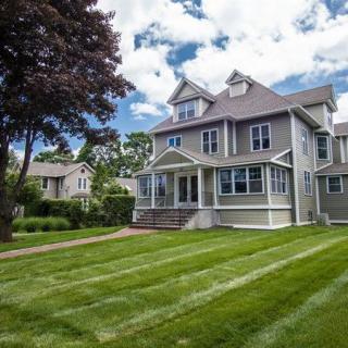 White Oak Manor