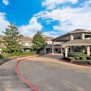 Holiday Rosewood Estates