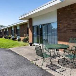 Auburn Rehabilitation & Nursing  Center