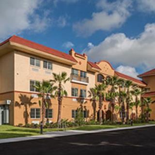 Seasons Largo