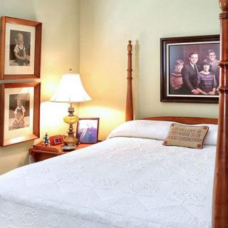 The Suites at Poplar Creek