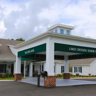 Lakes Crossing Senior Care