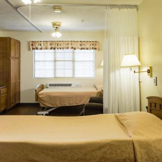 Holiday Resort Health & Rehab