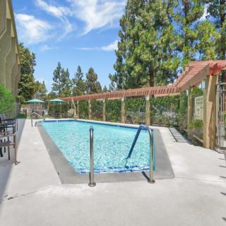 The Reserve at Thousand Oaks