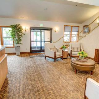 A welcoming lobby area with comfortable seating and natural lighting.