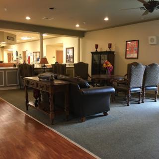 A cozy lobby area featuring comfortable seating and a welcoming atmosphere.