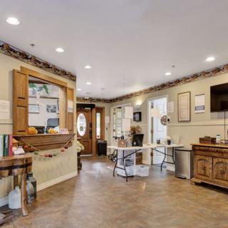 A welcoming reception area with a variety of decorations and furniture.