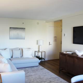 The Diane and Mark Goldman Family Residences