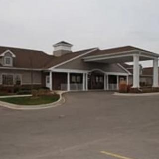 Royalton Manor