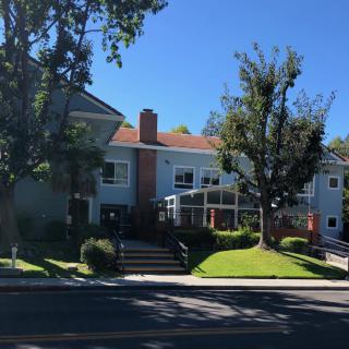 Crescent Oaks Memory Care