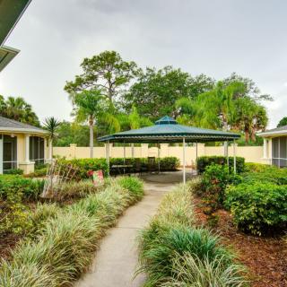 Truewood By Merrill, Charlotte Center