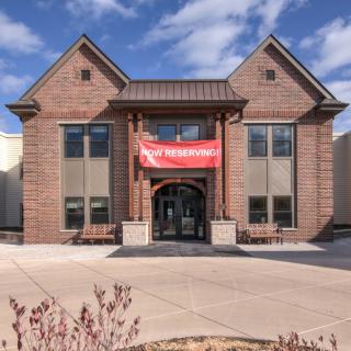 Azura Assisted Living and Memory Care of Fox Point