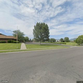 Lakeside Village Apartments