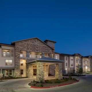 Franklin Park TPC Parkway Independent Living