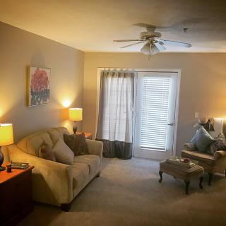 Twin Oaks at Metropolis Independent Living