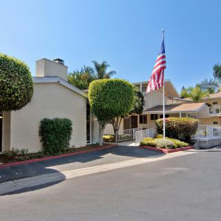Grossmont Gardens