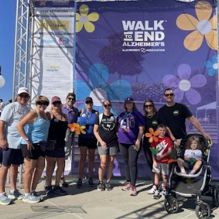 A wonderful group gathered to support Alzheimer's awareness at the 'Walk to End Alzheimer's' event.