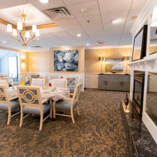An elegant dining room with stylish decor and comfortable seating.