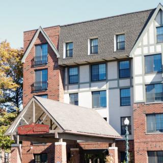 Maple Pointe at Rockville Centre Assisted Living