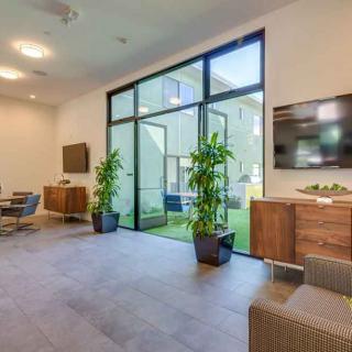 Avantgarde Memory Care Of Tarzana