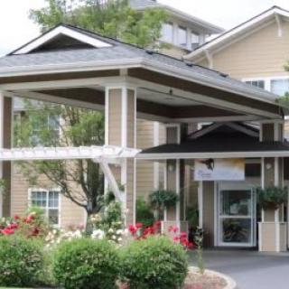 Cascades Of Grants Pass - The Village