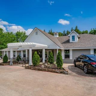 Silver Leaf Assisted Living - Denison