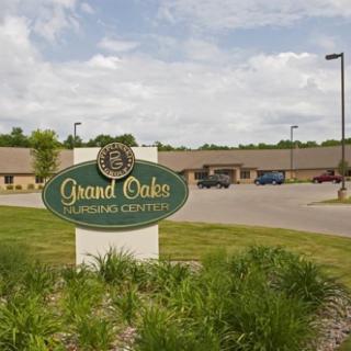 Grand Oaks Nursing Center