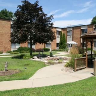 Champaign Urbana Nursing & Rehab