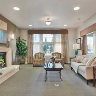 Almond Heights