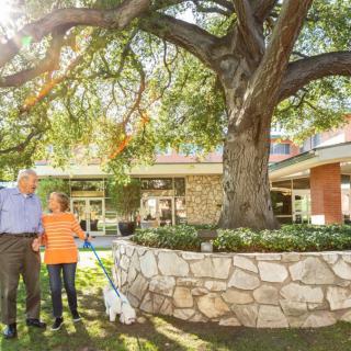 Royal Oaks,  a CCRC