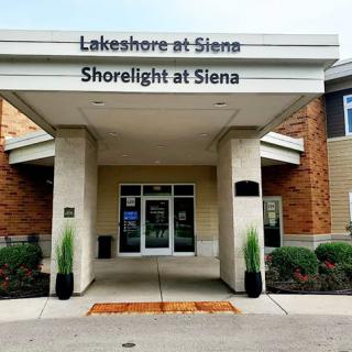 Entrance to Lakeshore and Shorelight at Siena.