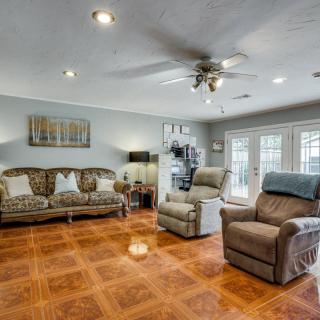 Silver Leaf Assisted Living at Royal Lane