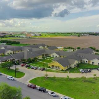 Colonial Manor Advanced Rehab & Healthcare