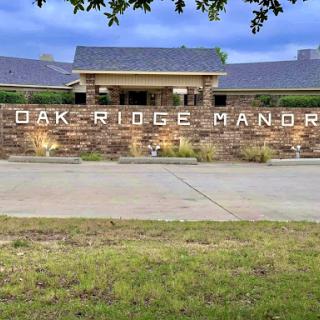 Oak Ridge Manor