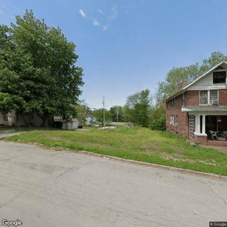 Silcott's Midtown Manor